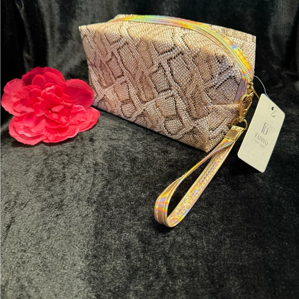 FADIVO New York Cosmetic Wristlet Bag (NWT)